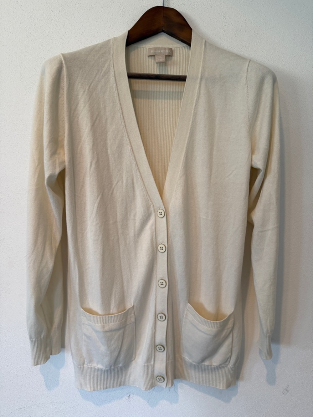 Banana Republic Cream Vneck Cardigan Silk Blend Button Front Size XL Classic - Picture 2 of 9